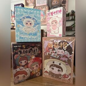 Three 400% and a blind box